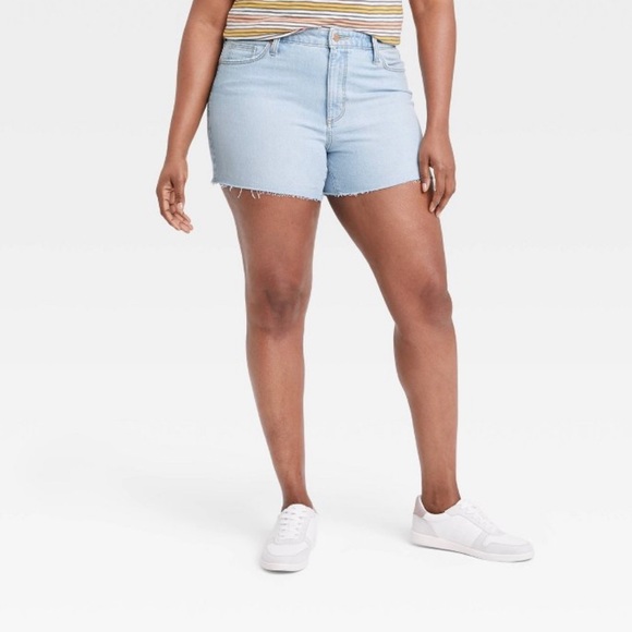 Universal Thread Vintage Mini Jean Shorts (Light Wash) - Picture 2 of 6